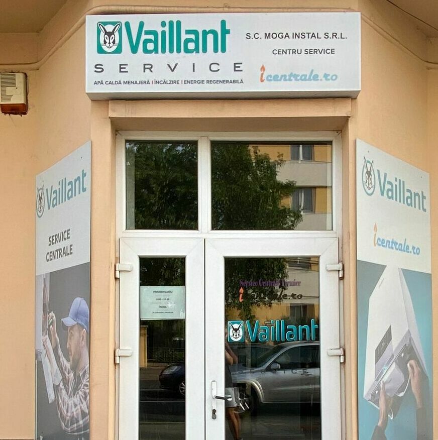 Producție materiale publicitare pentru intrare magazin Servicii de producție profesionale pentru materiale publicitare destinate intrării unui magazin, inclusiv printare și montaj pentru o prezentare atrăgătoare și impactantă.