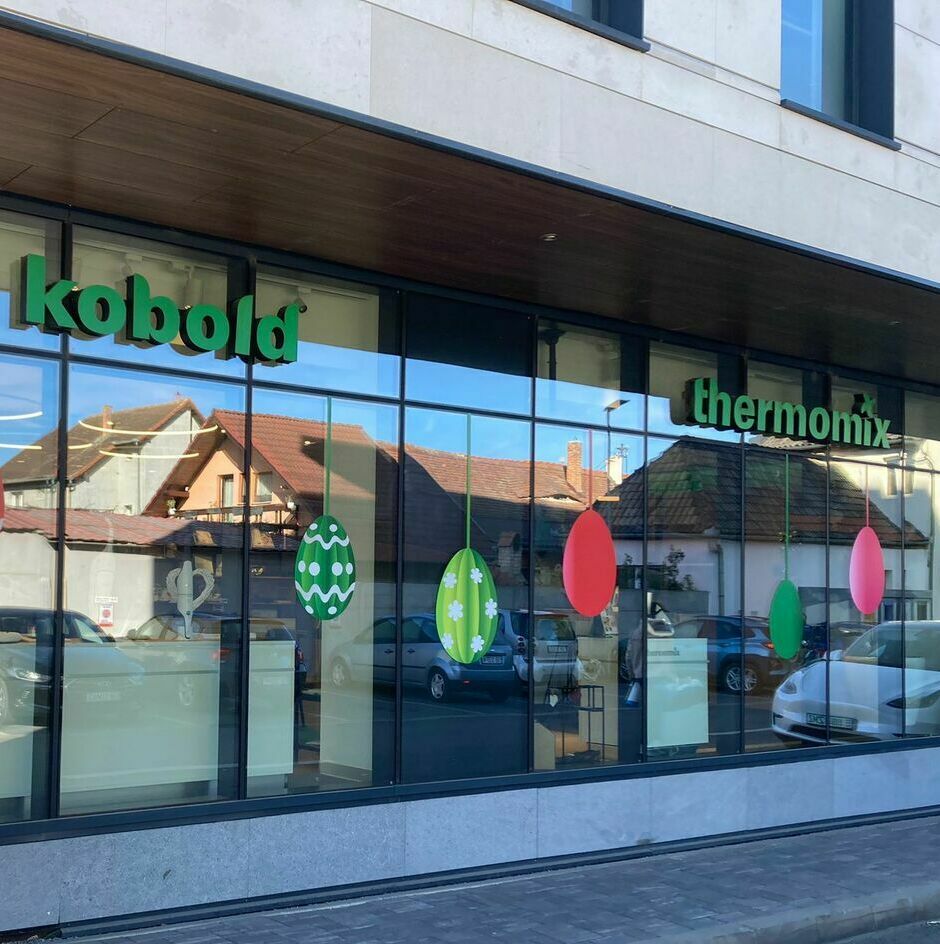 Campanie publicitară outdoor pentru Thermomix în Sibiu Realizare de campanie publicitară outdoor pentru Thermomix în Sibiu, accent pe calitate și impact vizual.