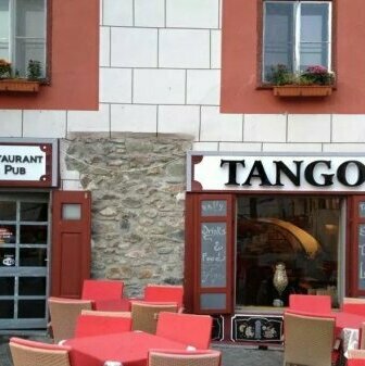 Litere volumetrice bond terase centrul istoric Sibiu Realizarea unor litere volumetrice aplicate pe bond pentru terase din centrul istoric al Sibiului