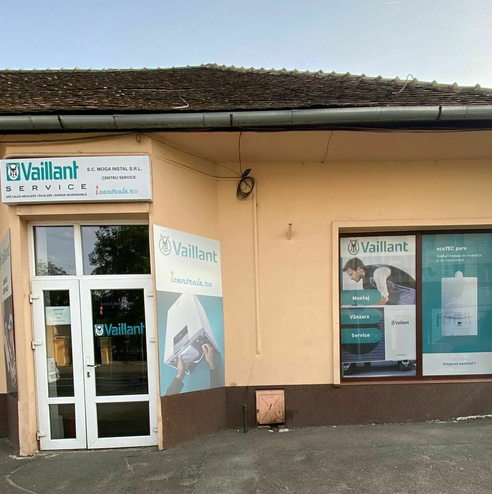 Decorare magazin Vaillant Sibiu - Materiale publicitare printate Decorare profesională a magazinului Vaillant din Sibiu cu materiale publicitare printate, asigurând o prezentare atrăgătoare și profesională a produselor și serviciilor oferite.